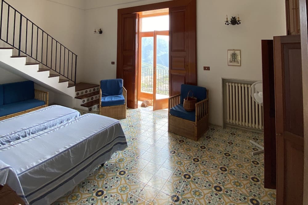 Photo of Bedroom in Scala