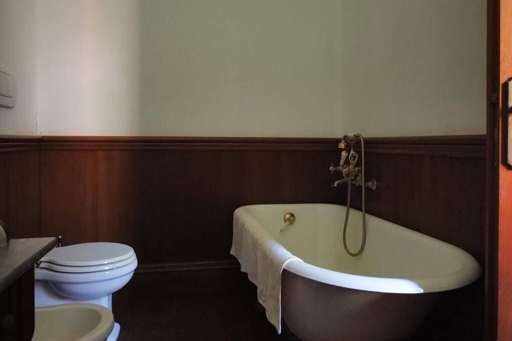 Photo of Bathroom in Orbetello