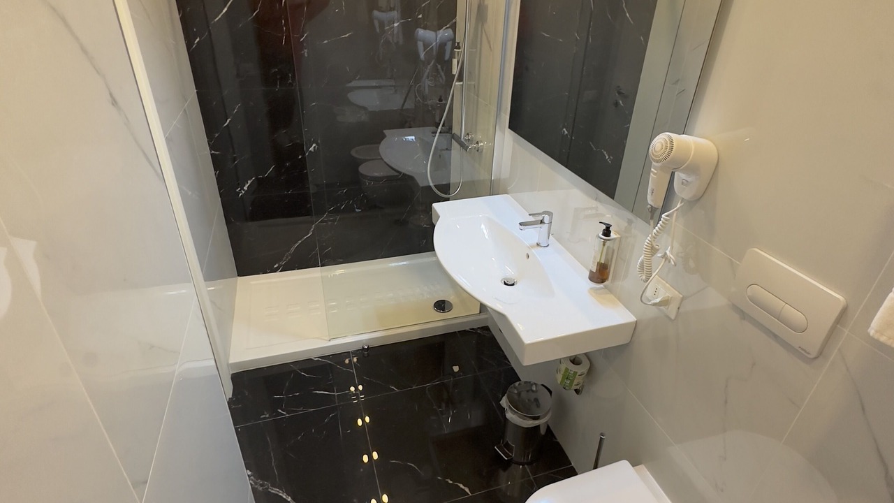 Photo of Bathroom in Civitavecchia