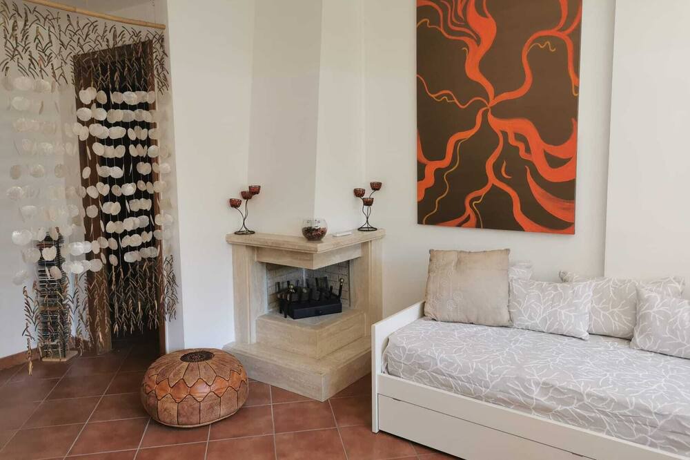 Photo of Livingroom in Quartiere XX Ardeatino