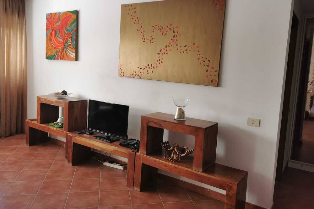 Photo of Livingroom in Quartiere XX Ardeatino