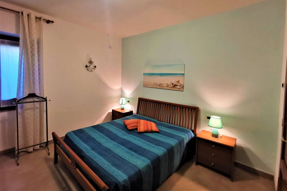 Photo of Bedroom in Ogliastro Marina