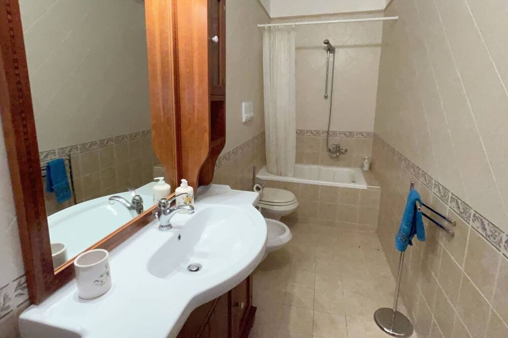 Photo of Bathroom in Torchiara