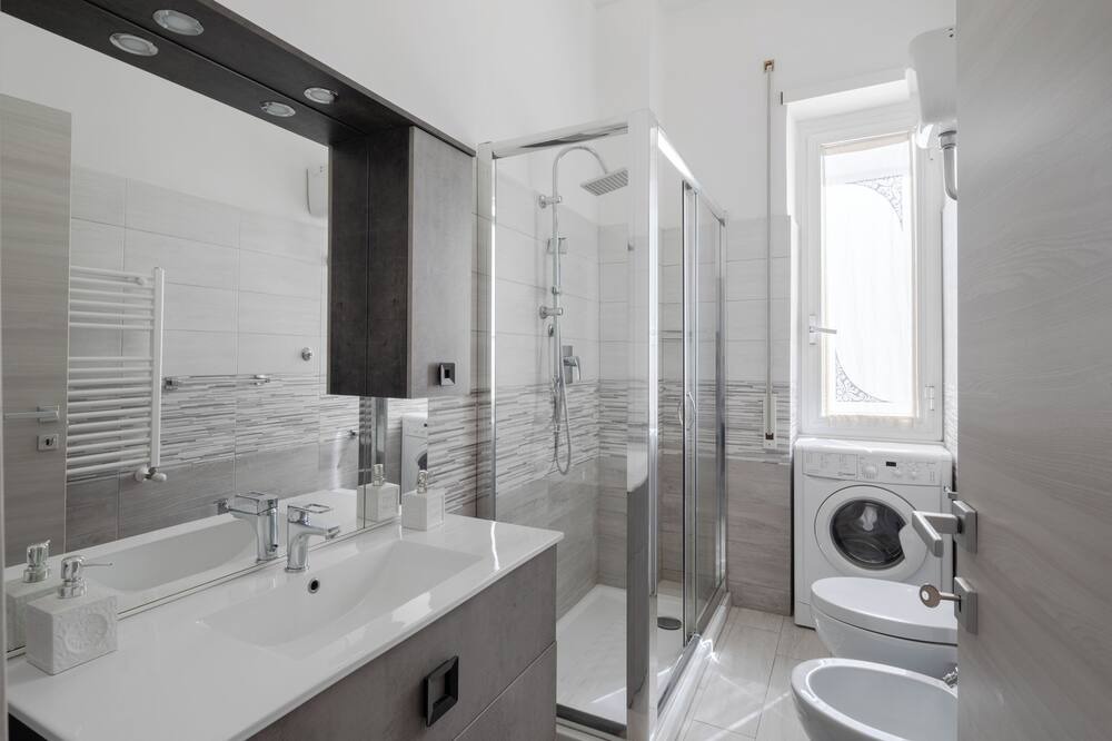 Photo of Bathroom in Quartiere XXIII Alessandrino