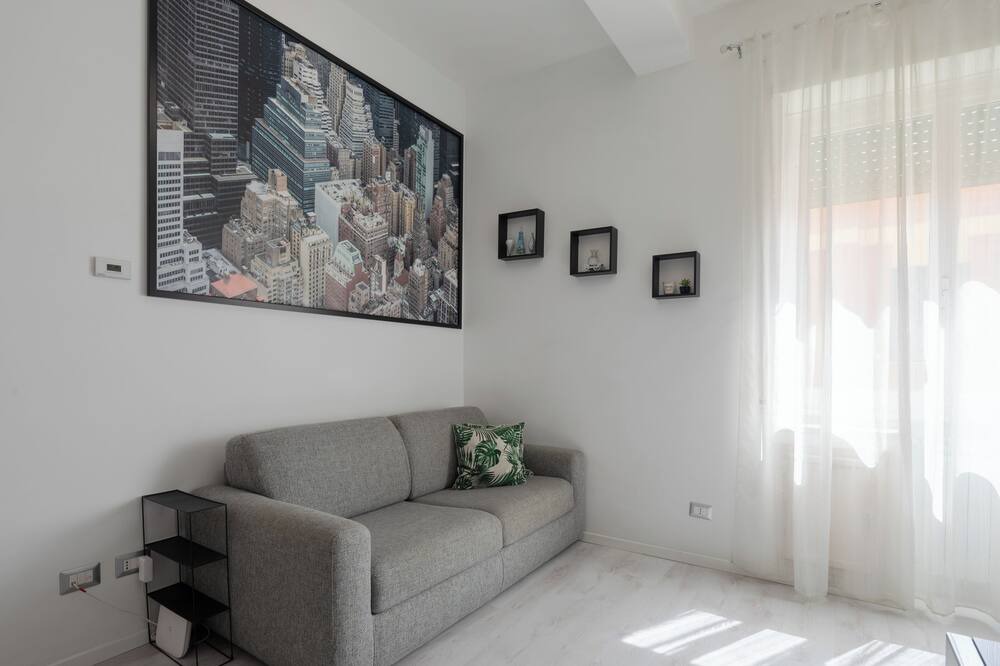 Photo of Livingroom in Quartiere XXIII Alessandrino