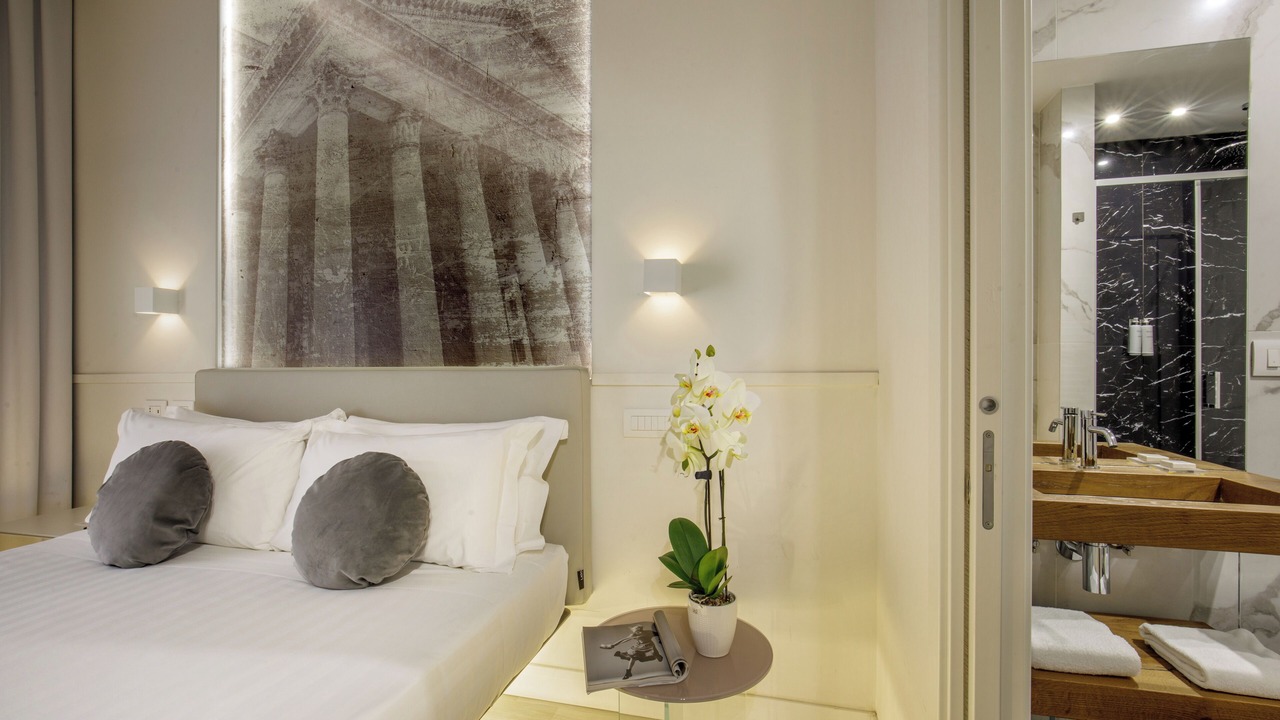 Photo of Bedroom in Rome City Centre