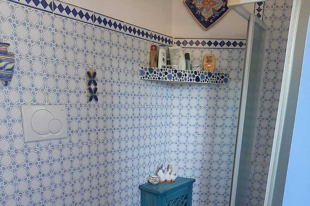 Photo of Bathroom in Ansedonia