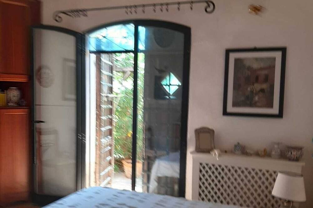 Photo of Bedroom in Ansedonia