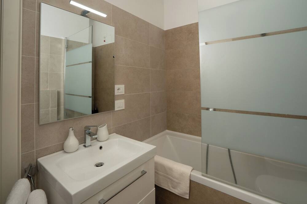 Photo of Bathroom in Ripa