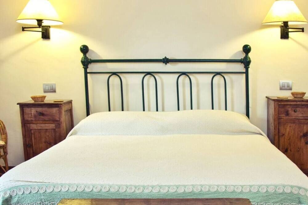 Photo of Bedroom in Corbara