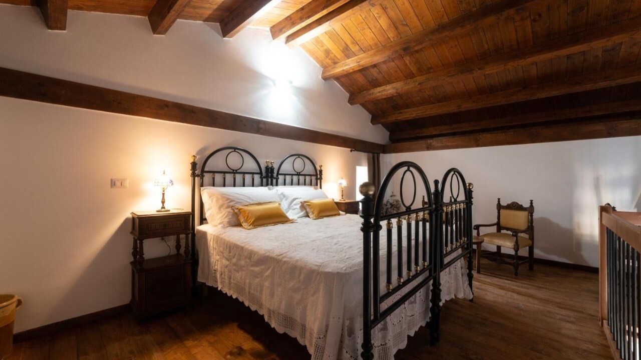 Photo of Bedroom in Villa Castelli