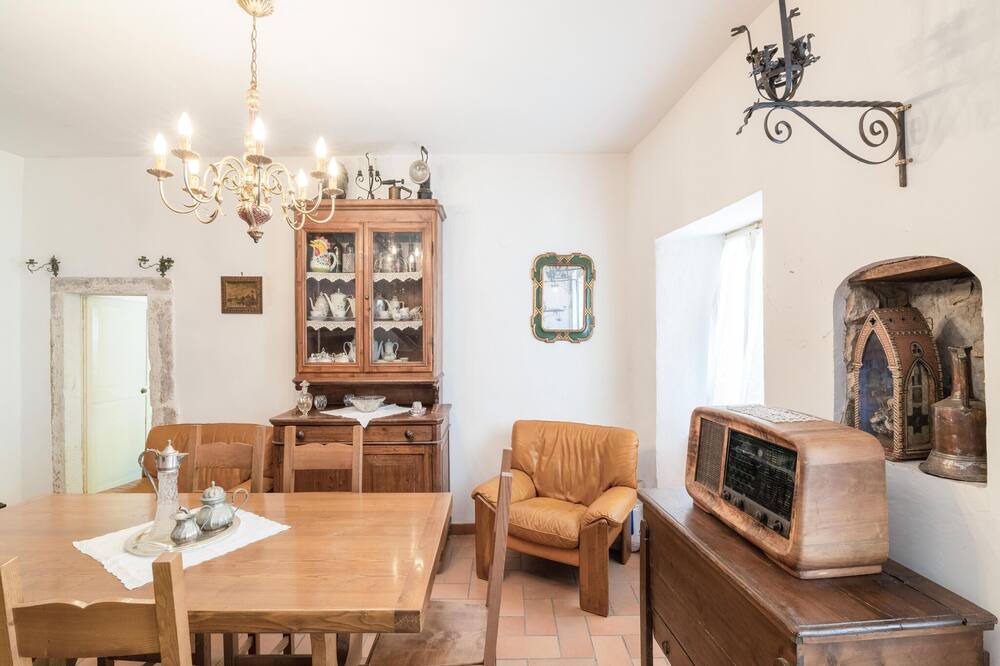 Photo of Livingroom in Polino