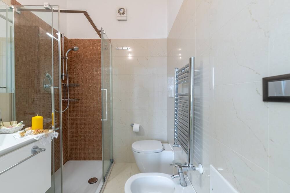 Photo of Bathroom in Fumarola