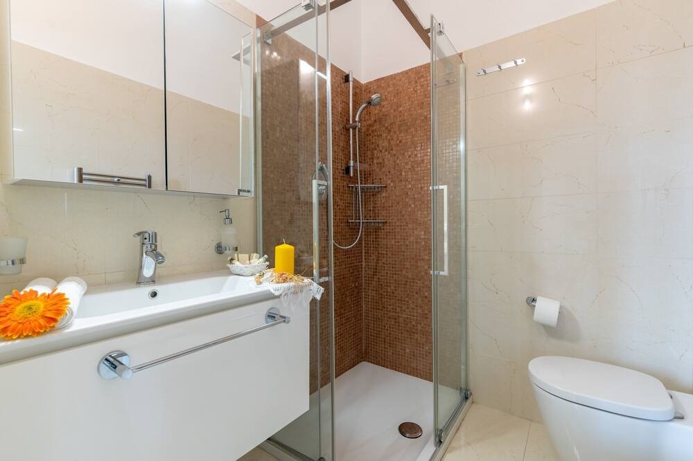 Photo of Bathroom in Fumarola