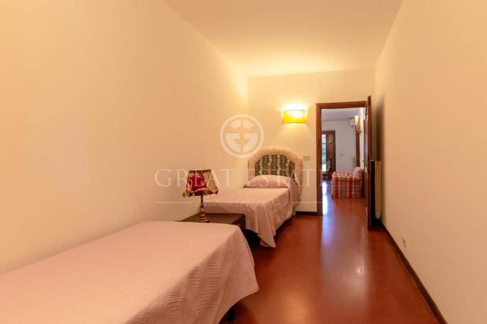 Photo of Bedroom in Pitigliano