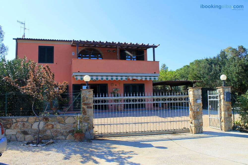Photo of Outdoor in Lido di Capoliveri