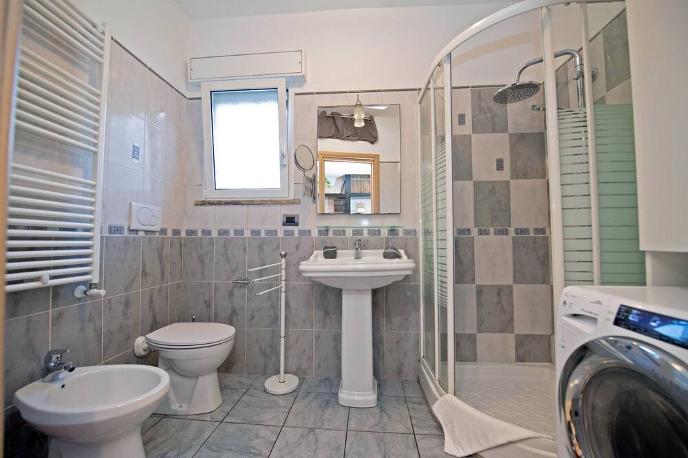 Photo of Bathroom in Suburbio IX Aurelio