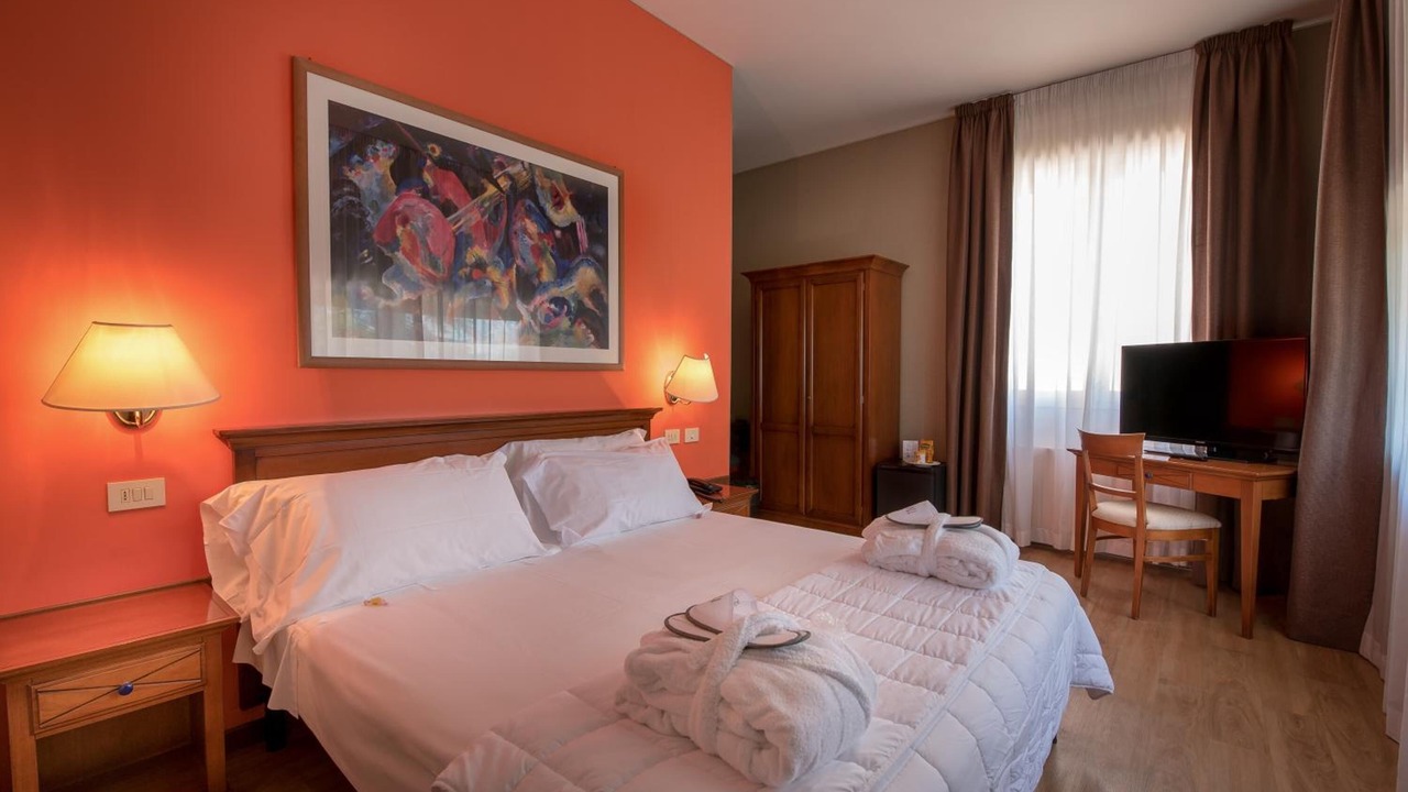 Photo of Bedroom in EUR
