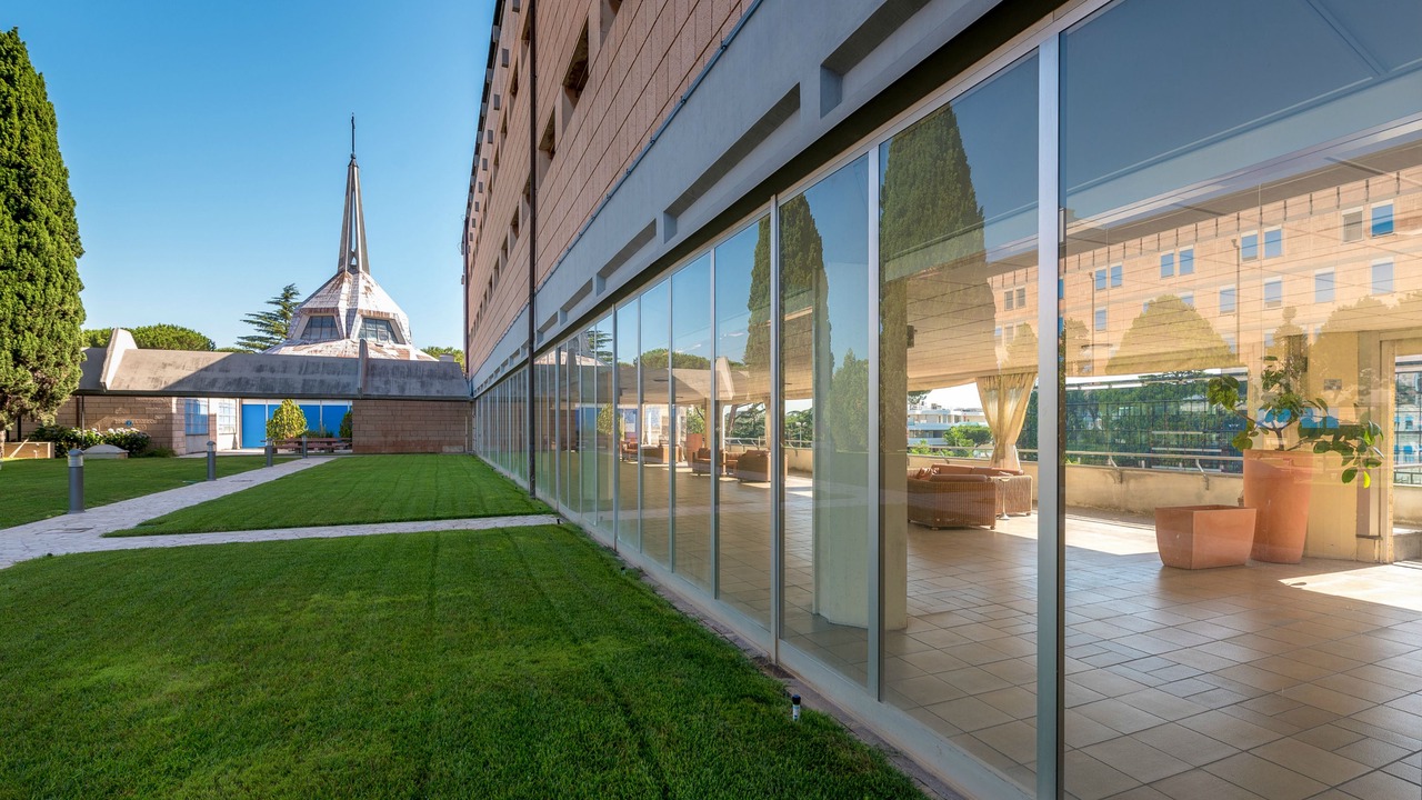 Photo of Outdoor in EUR