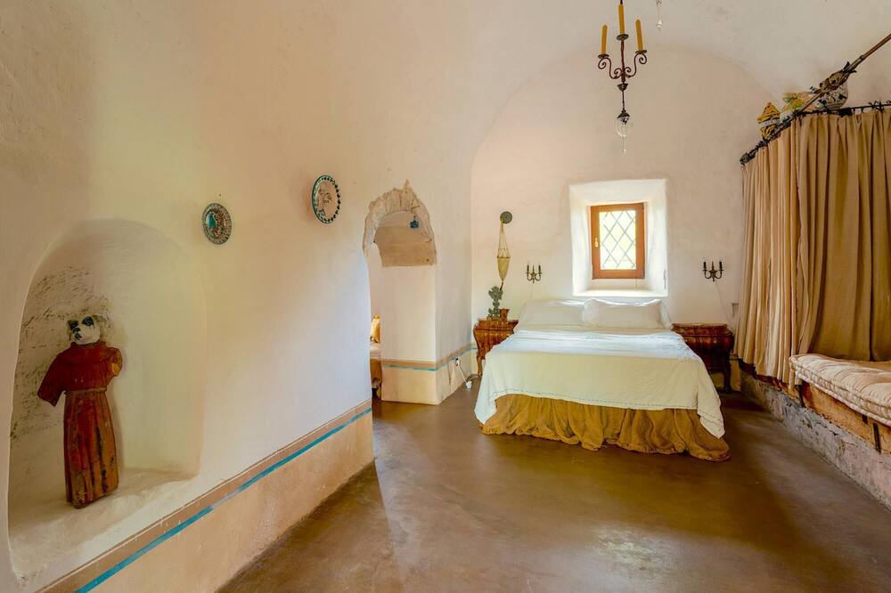 Photo of Bedroom in Pitigliano