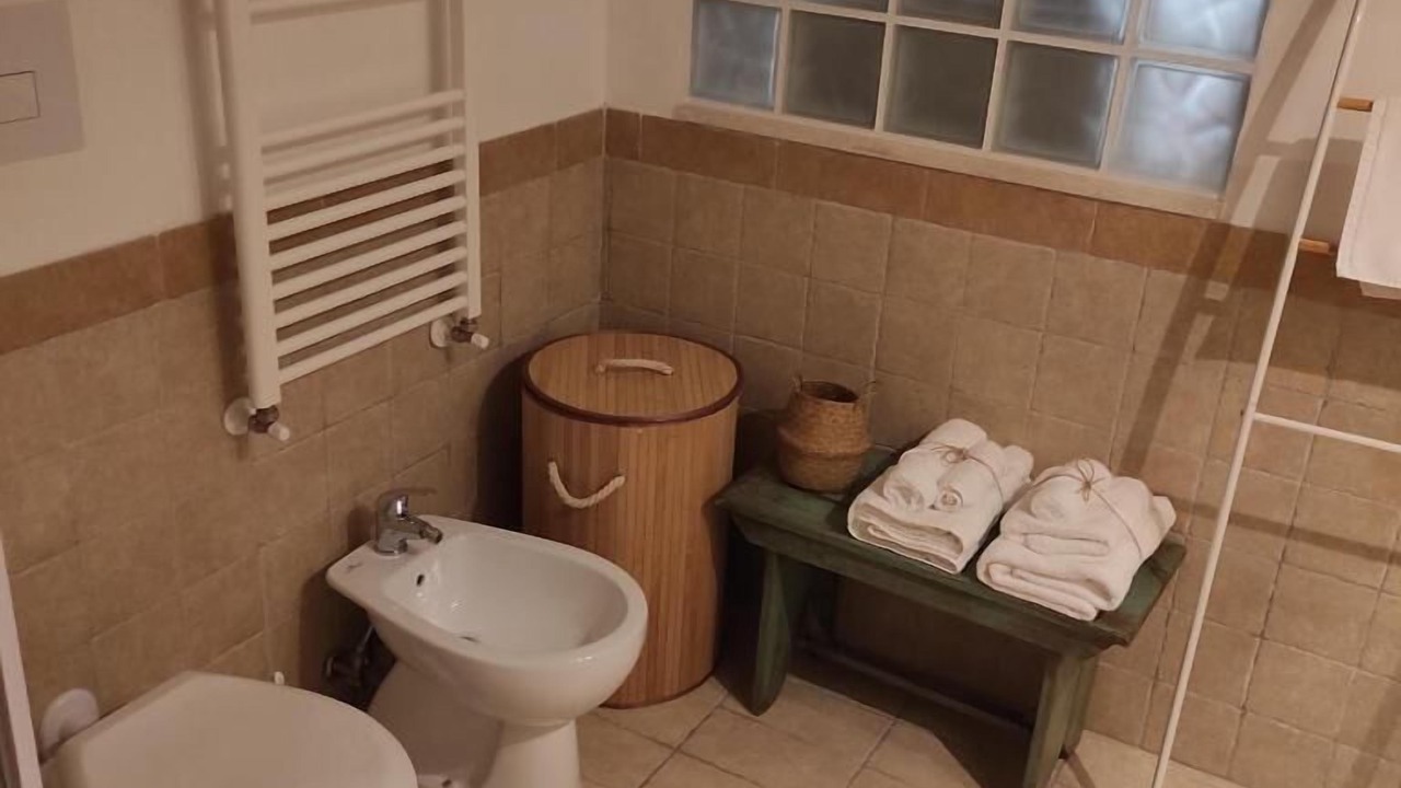 Photo of Bathroom in Brindisi Histotic Center