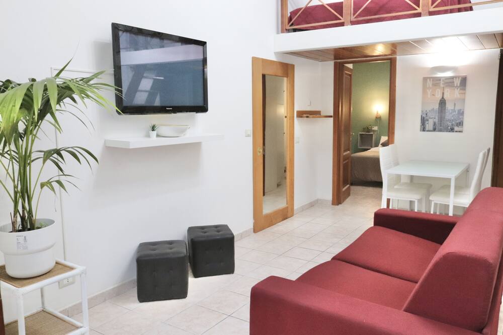 Photo of Livingroom in Quartiere XXIII Alessandrino