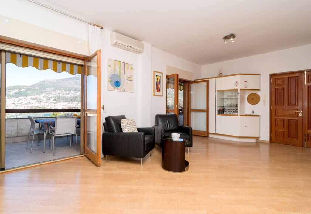 Photo of Livingroom in Seiano