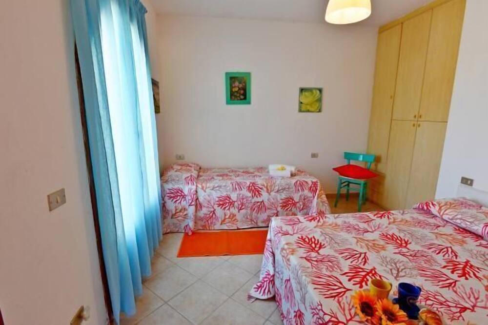 Photo of Bedroom in Lido di Capoliveri