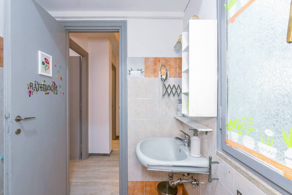 Photo of Bathroom in Monteverde Nuovo