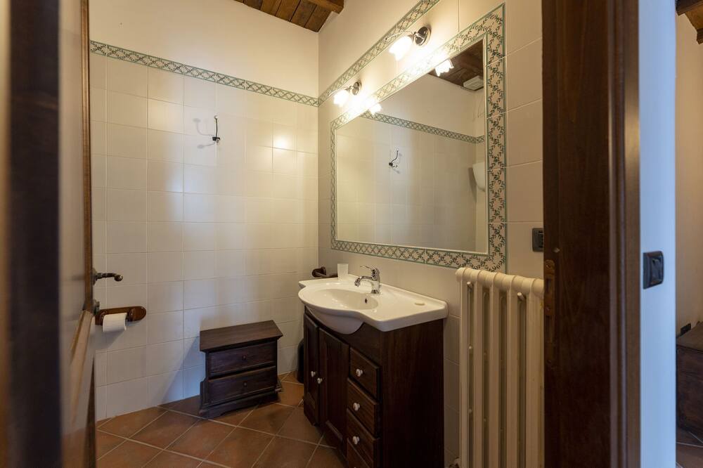 Photo of Bathroom in Cantalupo