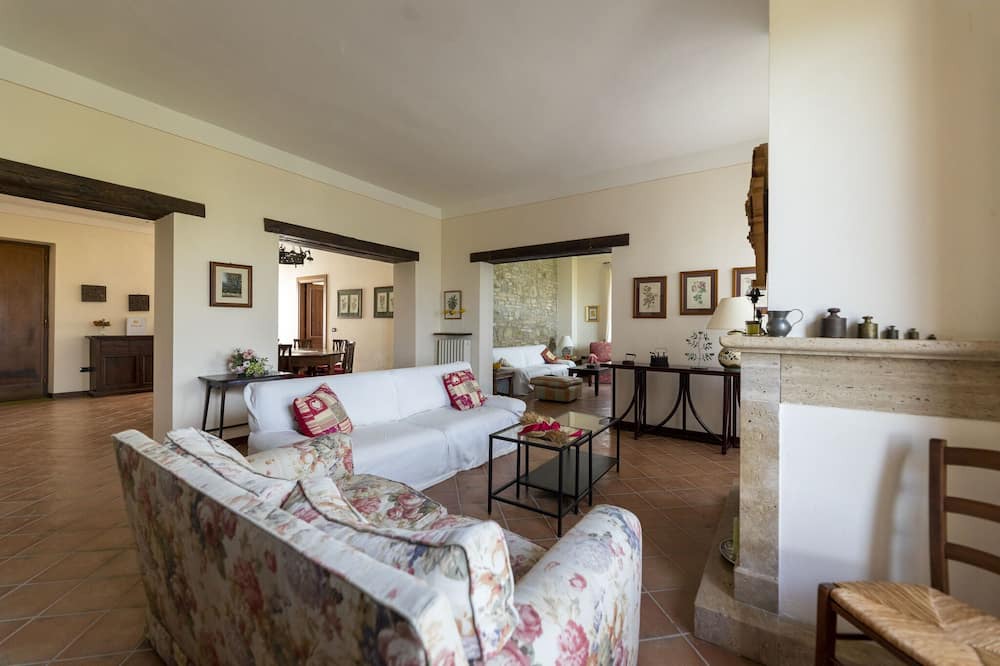 Photo of Livingroom in Cantalupo