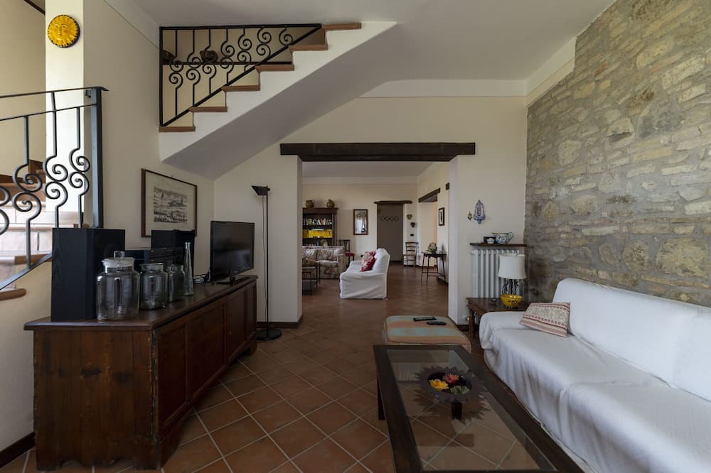 Photo of Livingroom in Cantalupo