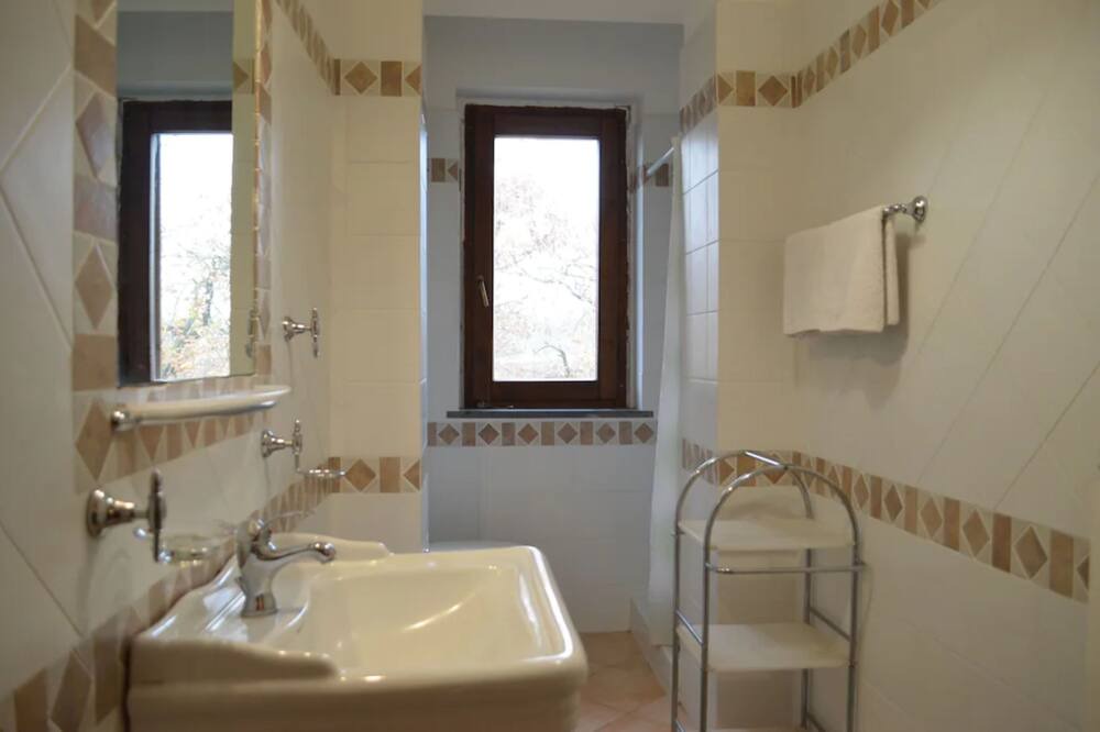 Photo of Bathroom in Capraccia