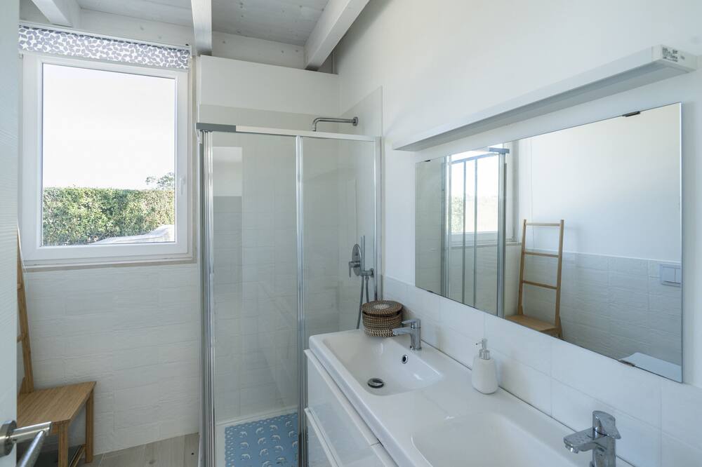 Photo of Bathroom in Noci
