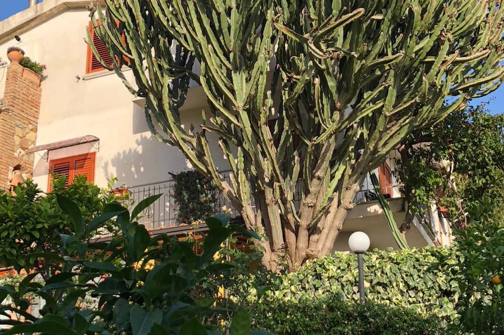 Photo of Outdoor in Caprioli
