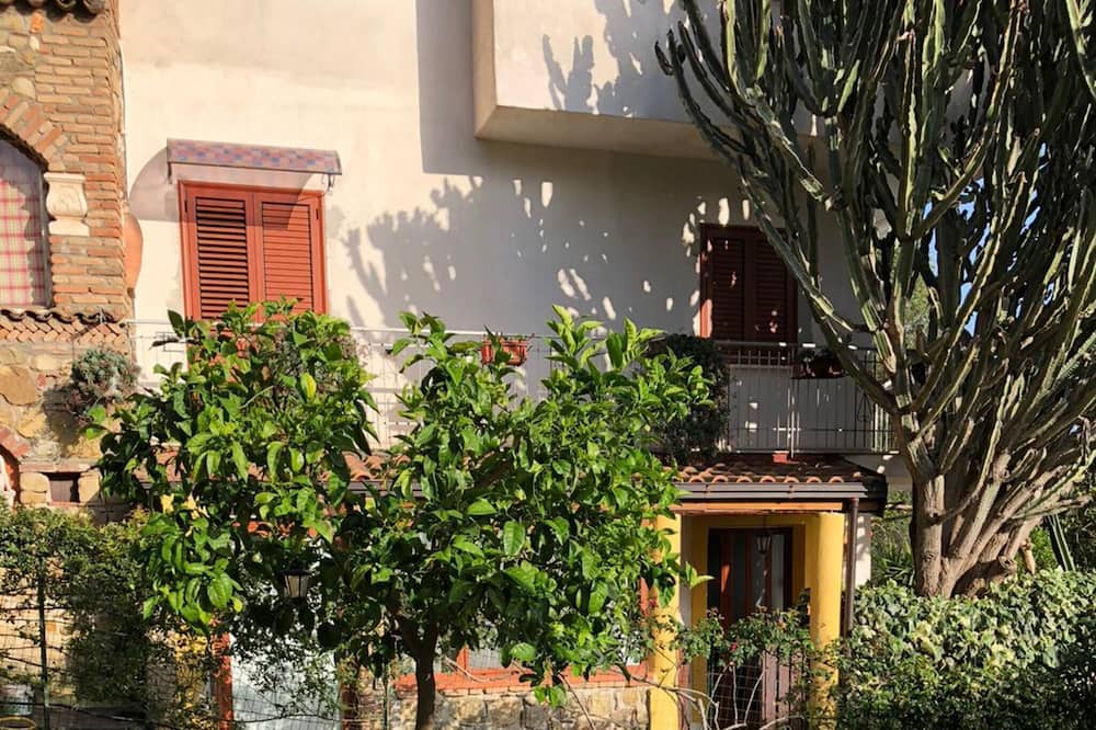 Photo of Outdoor in Caprioli