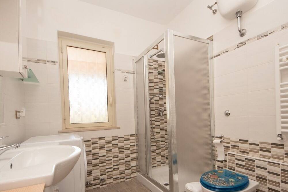 Photo of Bathroom in Anzio