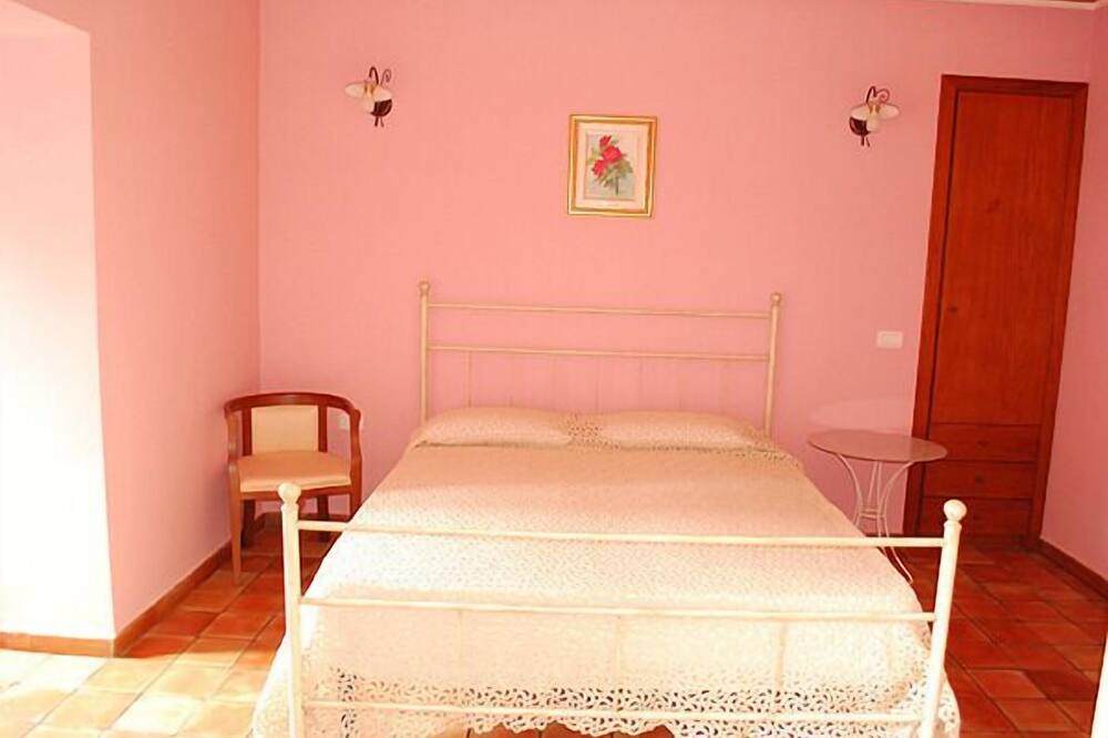 Photo of Bedroom in Pioppi
