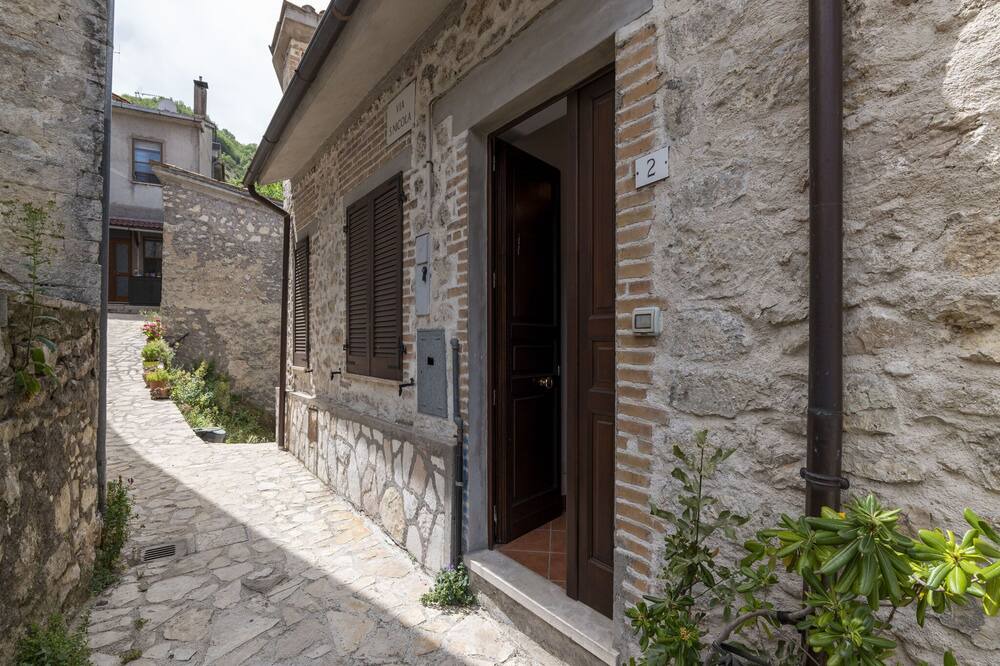 Photo of Outdoor in Polino