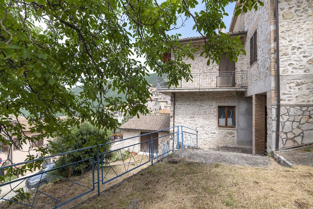 Photo of Outdoor in Polino