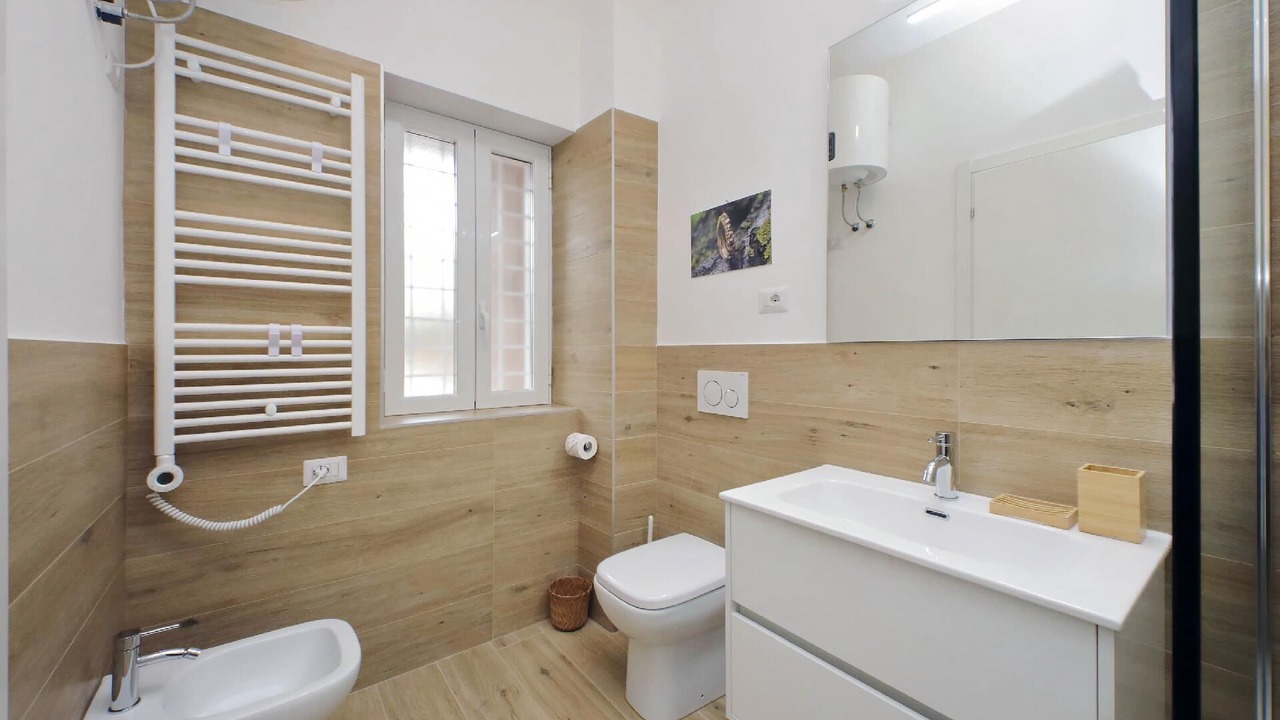 Photo of Bathroom in Aurelio