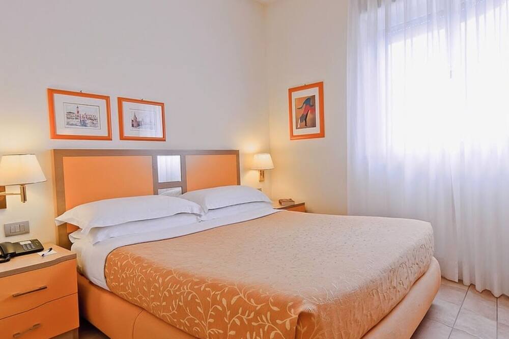Photo of Bedroom in Zona XXX Castel Fusano