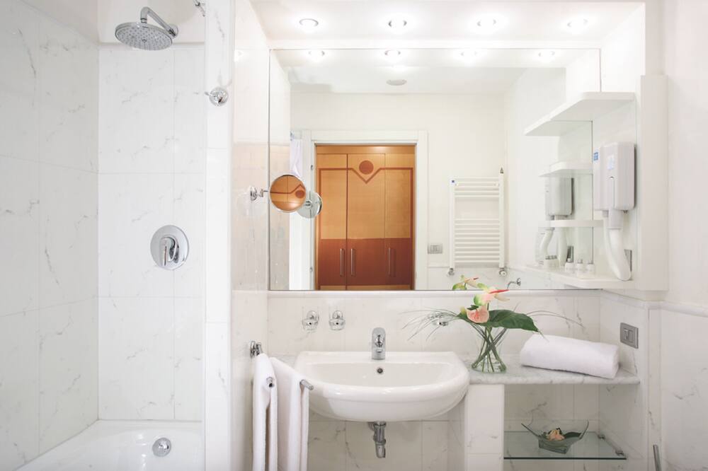 Photo of Bathroom in Zona XXX Castel Fusano