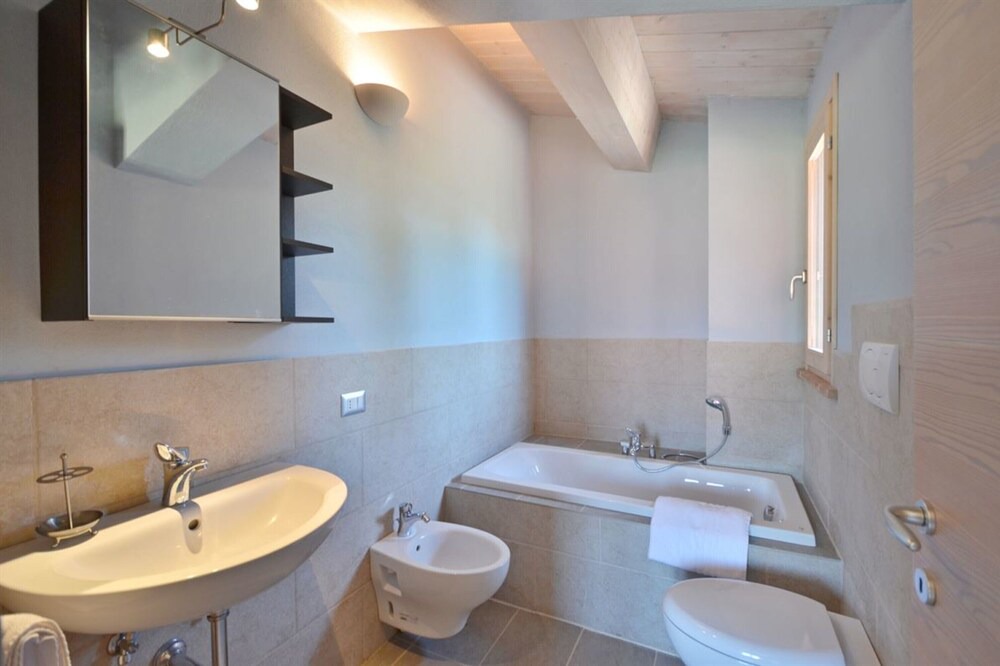 Photo of Bathroom in Trequanda
