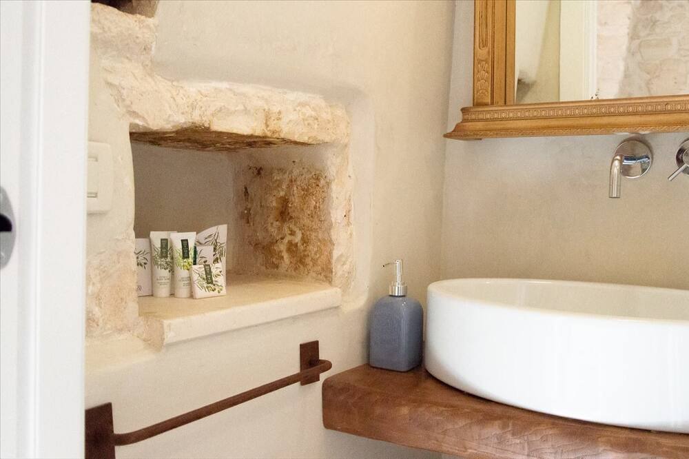 Photo of Bathroom in Old Town Cisternino