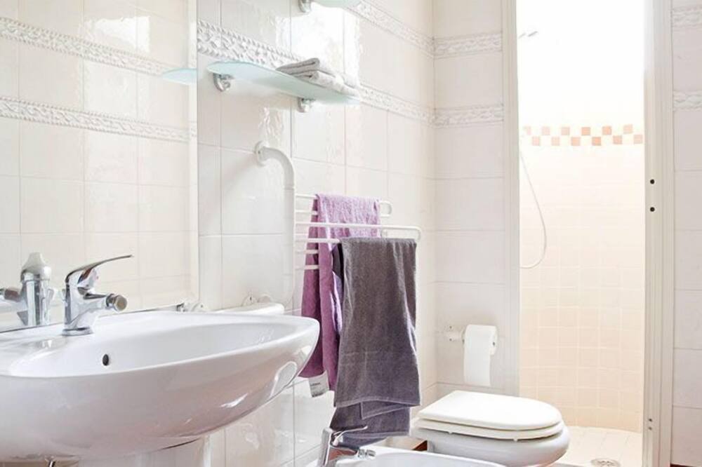 Photo of Bathroom in Quartiere XVII Trieste
