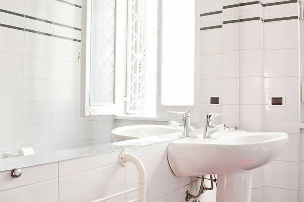 Photo of Bathroom in Quartiere XVII Trieste