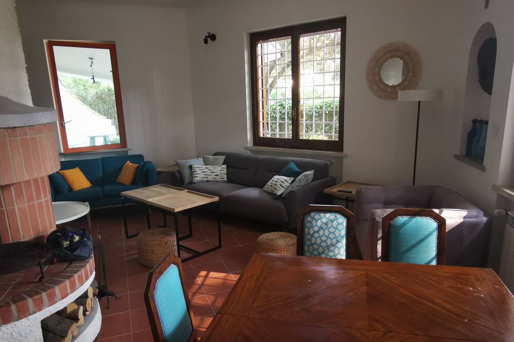 Photo of Livingroom in Fregenae