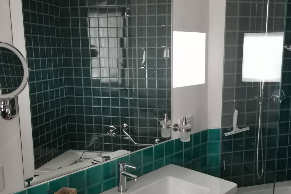 Photo of Bathroom in Fregenae