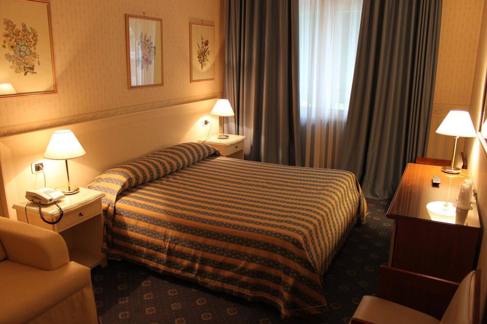 Photo of Bedroom in Cassino